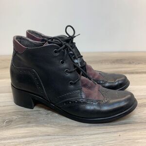 CLIF PARIS Black Wingtip Leather Italian Made Block Heel Bootie Size 37 US 7